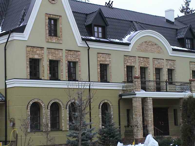 утепление фасада коттеджа русты декор камень  