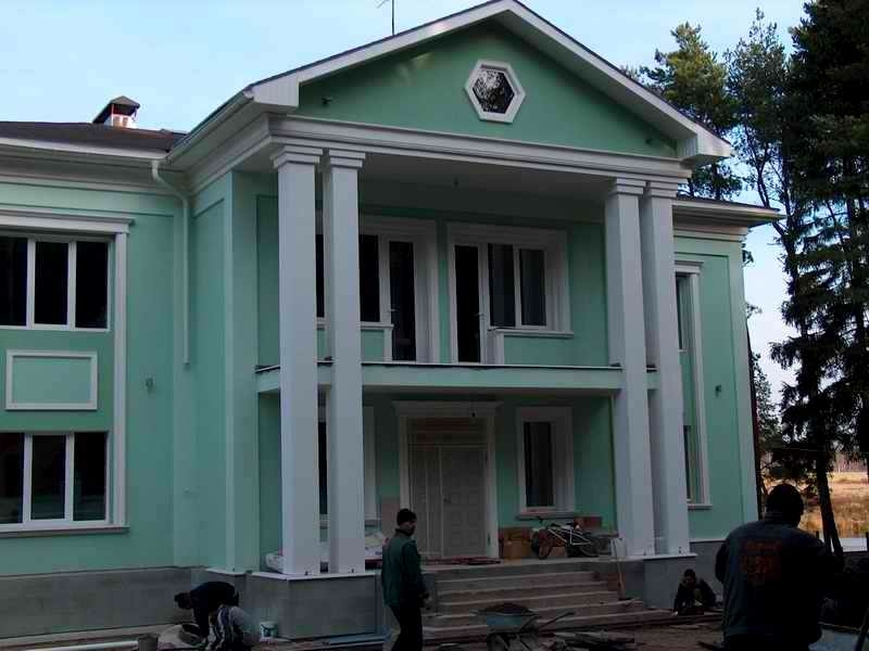 утепление фасада дома и декоративные элементы  
